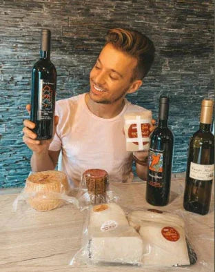 Cesta de Vino y Queso Premium